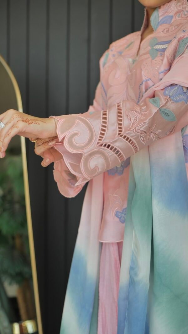 Blush - Image 3